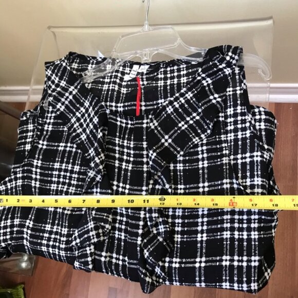 Elle NEW Check Cascade Ruffle Blouse Top Lightweight Shirt Sheer Flowy Crew L - Picture 8 of 12
